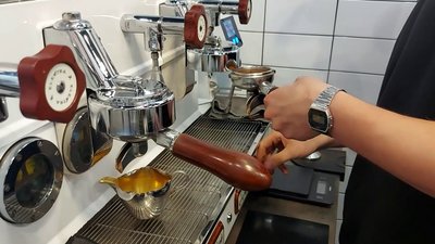 У Харкові продають каву із символікою підрозділів, які захищають регіон У Харкові продають каву із символікою підрозділів, які захищають регіон