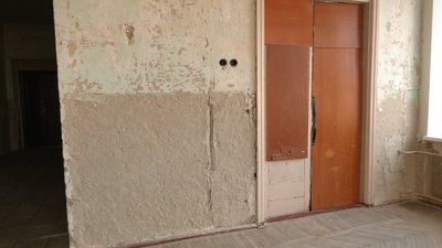 Батьки учнів одного з ліцеїв Франківська виступили проти, щоб у класах їхніх дітей зробили гуртожиток для переселенців Батьки учнів одного з ліцеїв Франківська виступили проти, щоб у класах їхніх дітей зробили гуртожиток для переселенців