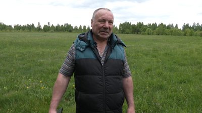 Староста Сергій Помазок розказує про єдину жительку села Селище у Семенівській громаді на прикордонні Чернігівщини Староста Сергій Помазок розказує про єдину жительку села Селище у Семенівській громаді на прикордонні Чернігівщини