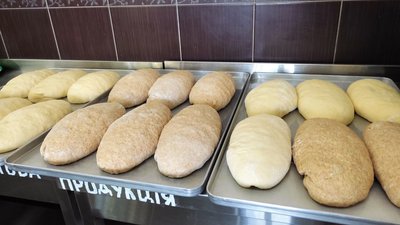 У громаді на Волині випікають хліб на фронт У громаді на Волині випікають хліб на фронт