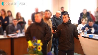 "Атовця", який протестував у Рівному, силовики затримали в Мукачеві "Атовця", який протестував у Рівному, силовики затримали в Мукачеві