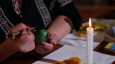 Як розписати буковинську писанку "40 клинців" — інструкція від майстрині Як розписати буковинську писанку "40 клинців" — інструкція від майстрині