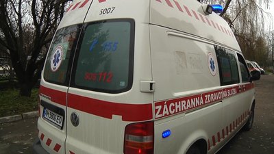 На Житомирщині дві лікарні отримали від благодійників нові реанімобілі На Житомирщині дві лікарні отримали від благодійників нові реанімобілі