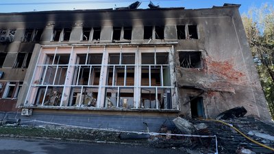 Атака РФ по Мені на Чернігівщині 24 та 25 серпня 2026 року: повторне влучання, поранені