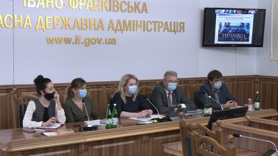 Івано-Франківщина та Донеччина "будують мости для співпраці" Івано-Франківщина та Донеччина "будують мости для співпраці"