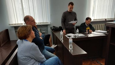 Рідні Артема Левченка, який загинув у ДТП за участі Наталії Саєнко, заявили про відвід суддів Рідні Артема Левченка, який загинув у ДТП за участі Наталії Саєнко, заявили про відвід суддів