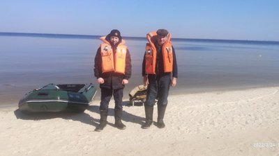 У Світловодську чоловік рибалив на крижині за 250 метрів від берега У Світловодську чоловік рибалив на крижині за 250 метрів від берега