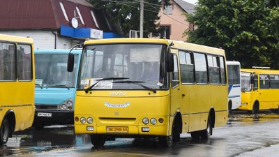 Планують скоротити частину маршрутів у вихідні у Дубні