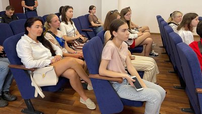 Щоб обрати професію: у Черкасах дітям розповіли про роботу у суді
