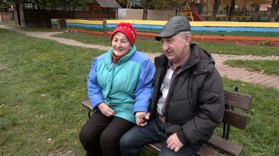 “Ожили, посміхаємось”: 68-річне подружжя переселенців про життя у Луцьку “Ожили, посміхаємось”: 68-річне подружжя переселенців про життя у Луцьку