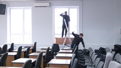 У Рівному відремонтували сесійну залу міськради. Скільки це коштувало У Рівному відремонтували сесійну залу міськради. Скільки це коштувало