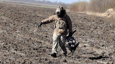 піротехнік, поле, збитий шахед