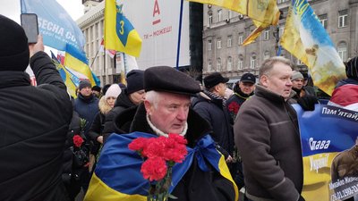 У Києві вшанували пам’ять загиблих героїв Революції гідності У Києві вшанували пам’ять загиблих героїв Революції гідності
