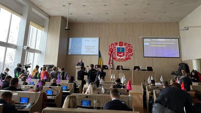 "Це мізерна заробітна плата": секретар міськради пояснив 400% преміювання мера