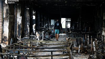 "В мене ком в горлі був": історія підприємців, які втратили виробництво через ракетний удар по Одесі. ФОТО. ВІДЕО "В мене ком в горлі був": історія підприємців, які втратили виробництво через ракетний удар по Одесі. ФОТО. ВІДЕО