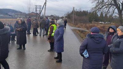Директор Cтриганецького кар’єру каже, що має всі документи на будову комплексу