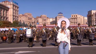 “Мені дуже хочеться розвивати українську культуру”. Інтерв'ю з Аліною Паш про можливості та музику “Мені дуже хочеться розвивати українську культуру”. Інтерв'ю з Аліною Паш про можливості та музику