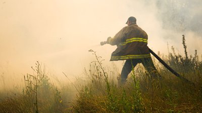 Рятувальники на Київщині моніторять пожежі завдяки дронам Рятувальники на Київщині моніторять пожежі завдяки дронам