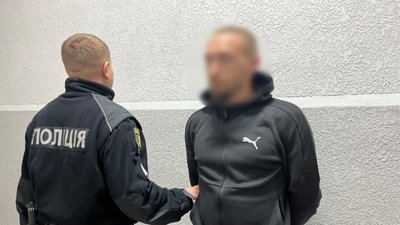 Наїхав на 73-річну жінку: у Мукачеві затримали мотоцикліста