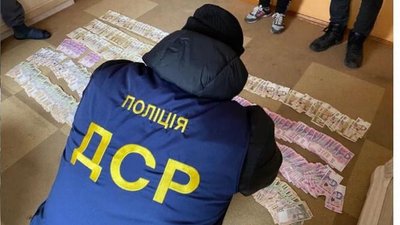 У Житомирі організованій групі повідомили про підозру – реалізовували тютюн сумнівної якості У Житомирі організованій групі повідомили про підозру – реалізовували тютюн сумнівної якості
