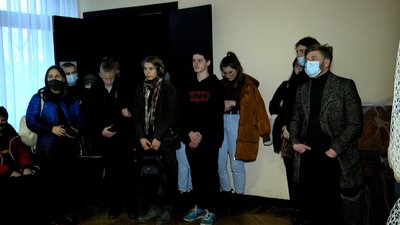 У Житомирі напередодні посилення карантинних заходів презентували виставку "Місто проти карантину" У Житомирі напередодні посилення карантинних заходів презентували виставку "Місто проти карантину"