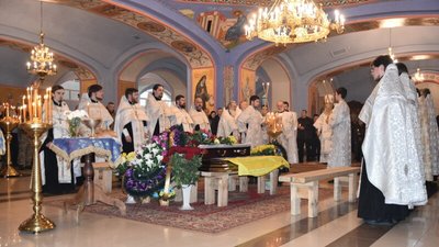 У Луцьку попрощалися із 54-річним захисником Олександром Смуровим, який загинув на Донеччині У Луцьку попрощалися із 54-річним захисником Олександром Смуровим, який загинув на Донеччині