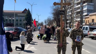На Львівщині попрощалися з двома воїнами, які загинули у російсько-українській війні На Львівщині попрощалися з двома воїнами, які загинули у російсько-українській війні