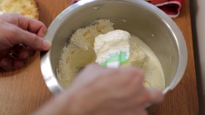 Тернополянин пече хліб, поєднуючи українські і європейські рецепти Тернополянин пече хліб, поєднуючи українські і європейські рецепти
