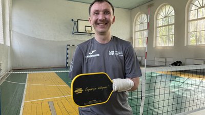 Ветеранський простір у Сумах розвиває адаптивний спорт: додали піклбол