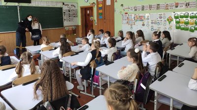 Тернопільські рятувальники вчили дітей поведінці під час надзвичайних ситуацій