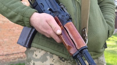 "Прорватися не дозволимо". Історії двох українських бійців, що приїхали боронити Сумщину "Прорватися не дозволимо". Історії двох українських бійців, що приїхали боронити Сумщину
