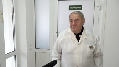 Завідувач амбулаторії Валерій Грошев Завідувач амбулаторії Валерій Грошев