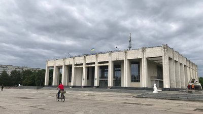 Добродар або Хлібодар: як пройшов перший тур голосування за перейменування Первомайського Добродар або Хлібодар: як пройшов перший тур голосування за перейменування Первомайського