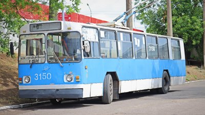 Миколаївські пільговики знову можуть безкоштовно їздити в години пік Миколаївські пільговики знову можуть безкоштовно їздити в години пік