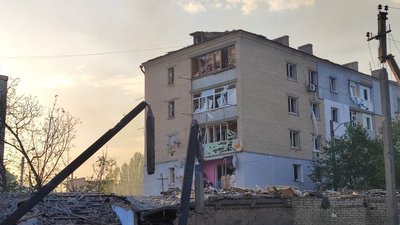 Армія РФ скинула дві керовані авіабомби на Берислав, обстріляла Тягинку та Веселе Херсонської області: є загиблий Армія РФ скинула дві керовані авіабомби на Берислав, обстріляла Тягинку та Веселе Херсонської області: є загиблий