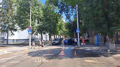 У центрі Кропивницького стався порив на мережі водоканалу У центрі Кропивницького стався порив на мережі водоканалу