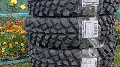 На зібрані під час велопоїздки гроші житель Полтавщини купив шини для військових