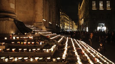 У Парижі починається масштабний судовий процес у справі про теракти 2015 року