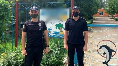 Працював попри заборону: на Херсонщині поліція перевіряє дитячі оздоровчі табори Працював попри заборону: на Херсонщині поліція перевіряє дитячі оздоровчі табори