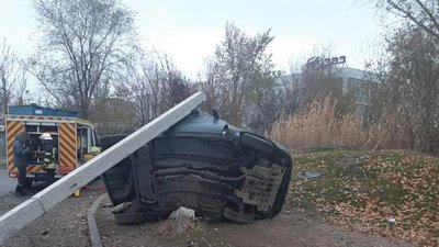 Не впорався з керуванням. У Запоріжжі сталася смертельна ДТП Не впорався з керуванням. У Запоріжжі сталася смертельна ДТП
