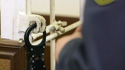 У Севастополі суд заарештував жінку, яку РФ підозрює у підриві військовослужбовця

