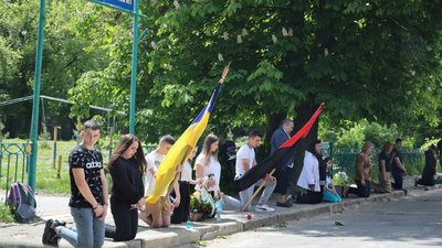 На Львівщині зустріли скорботний кортеж з тілом військового водія Юрія Багнія