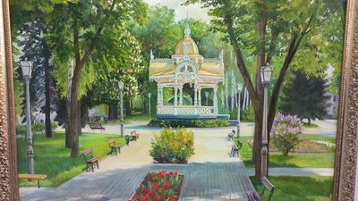 "Суми мають свій малюнок". У місті відкрилася виставка до Дня художника з пейзажами та архітектурою Сум