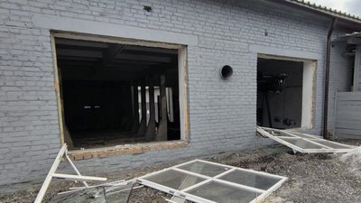 На Сумщині через російську атаку пошкоджень зазнало приміщення філії "Тростянецьке лісове господарство"