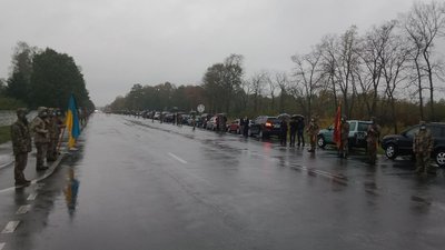 На Житомирщину прибув літак з тілами загиблих під Чугуєвом курсантів (ОНОВЛЮЄТЬСЯ) На Житомирщину прибув літак з тілами загиблих під Чугуєвом курсантів (ОНОВЛЮЄТЬСЯ)