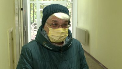 Черги на щеплення: в поліклініках Чернігова з’явилася вакцина "Pfizer" Черги на щеплення: в поліклініках Чернігова з’явилася вакцина "Pfizer"