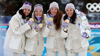 Збірна Франції з біатлону здобула олімпійське "золото" у жіночій естафеті 