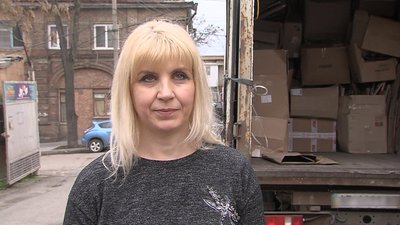 Запорізькі волонтери збирають макулатуру на допомогу ЗСУ Запорізькі волонтери збирають макулатуру на допомогу ЗСУ