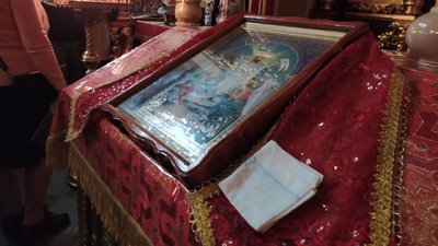 У православних церквах Харкова розпочалося нічне Великоднє богослужіння У православних церквах Харкова розпочалося нічне Великоднє богослужіння