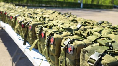 Вінницьким рятувальникам передали п'ять автівок Вінницьким рятувальникам передали п'ять автівок